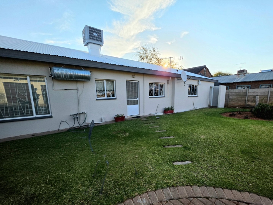 4 Bedroom Property for Sale in Blydeville Northern Cape